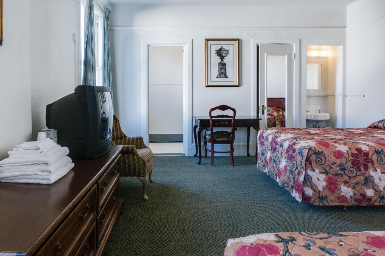 Aida Plaza Hotel San Francisco Room photo